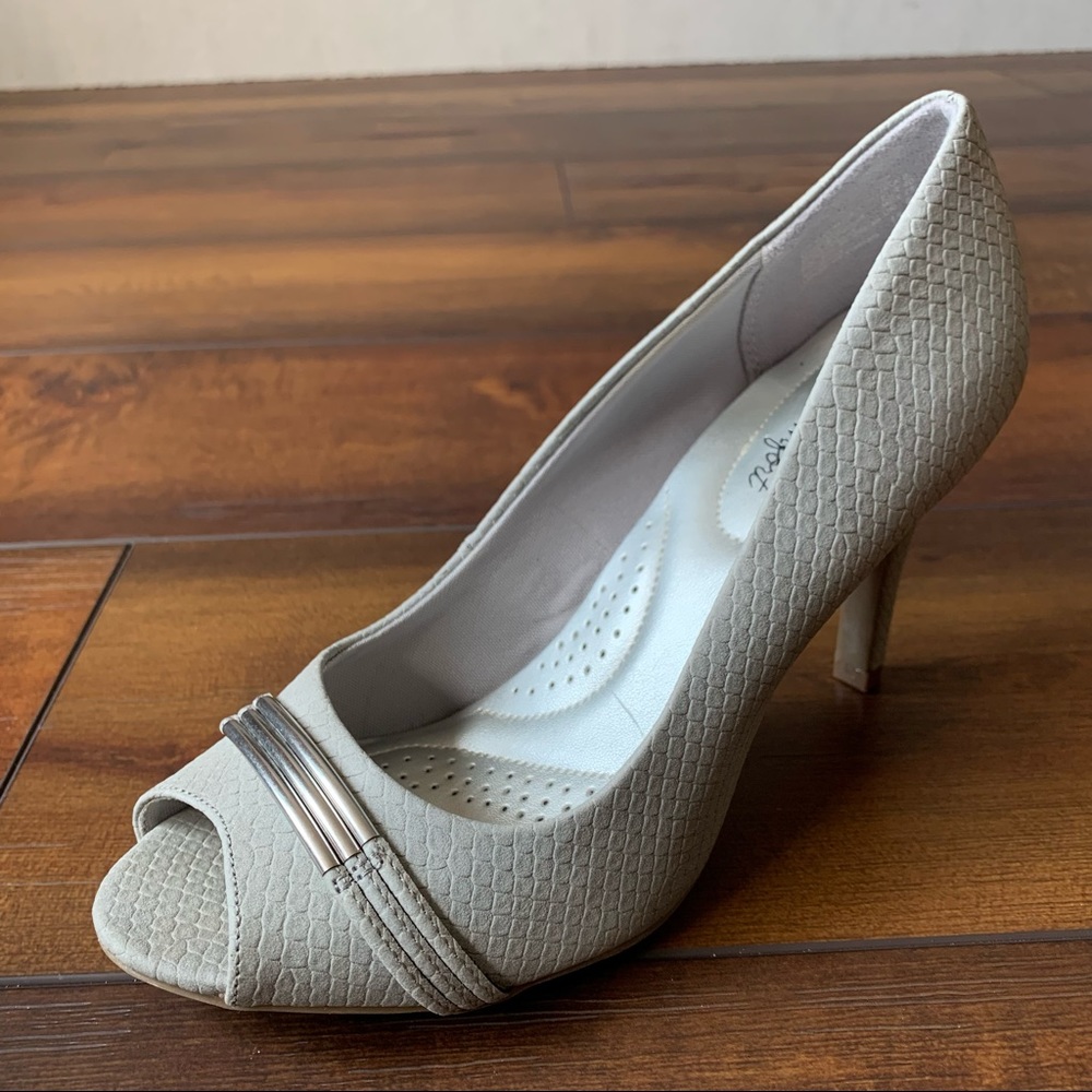 Dexflex comfort silver snake skin high heel 8